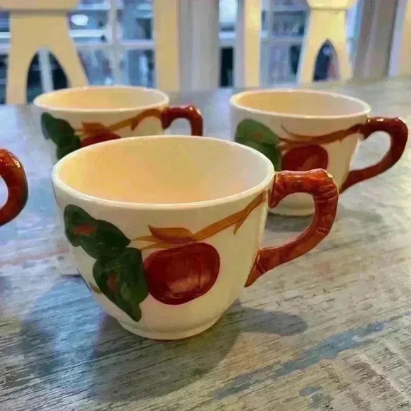 Franciscan Vintage Apple Pattern Tea / Coffee Cups 8 oz Set of 4 - Picture 1 of 8